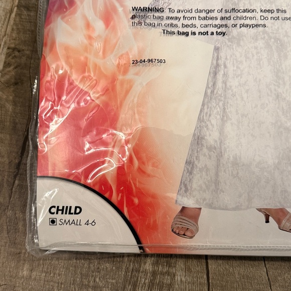 Spirit Whimsical Angel Costume in White size small age 4-6 - Picture 5 of 5